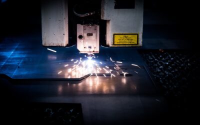Comment les équipements de découpe au laser et au plasma simplifient les processus de coupe de métaux et d’autres matériaux