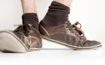 La cordonnerie : la restauration d’une paire de chaussures anciennes ou personnalisées.