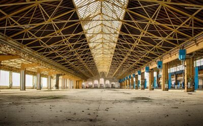 Les travaux de charpente : comment construire une charpente solide et esthétique pour une maison ou un bâtiment.