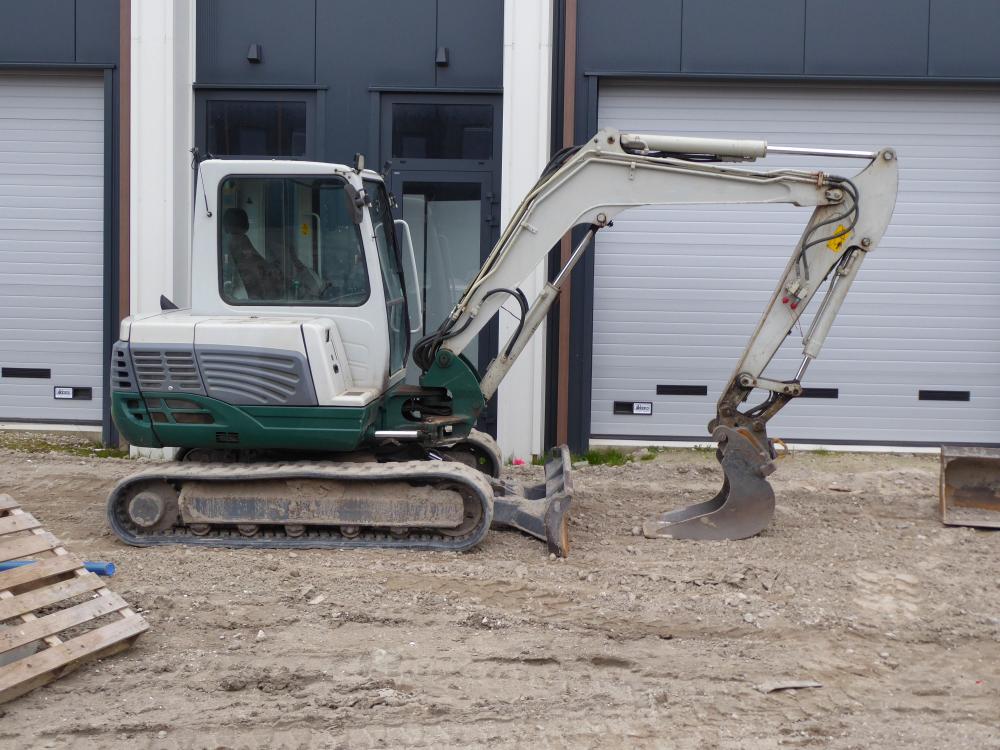 chenille engin chantier